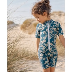 Combinaison anti-UV UPF 50+ enfant fugu — lifestyle