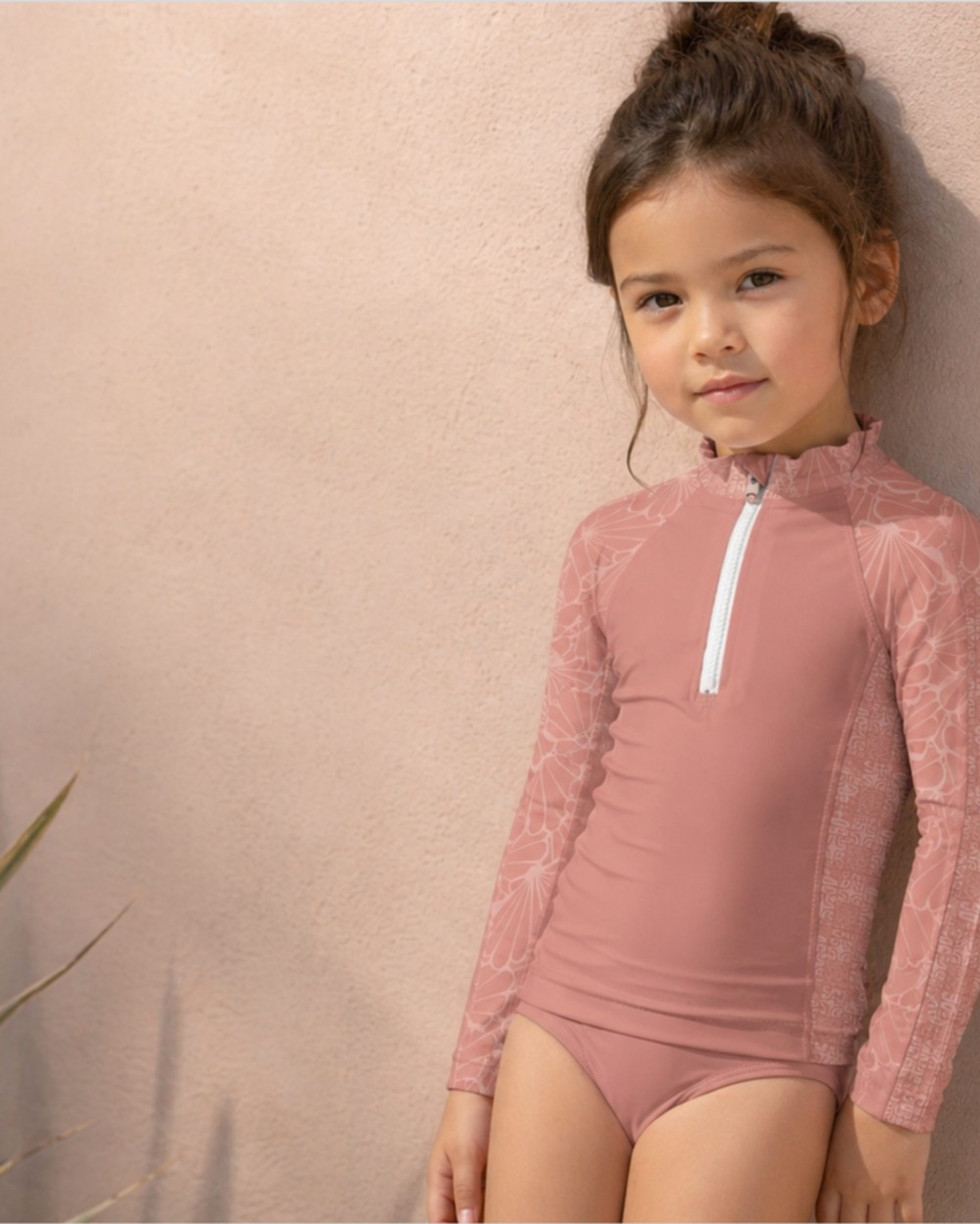 Tee-shirt anti-UV UPF 50+ coquillage — lifestyle vue 1