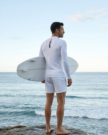 Tee-shirt anti-UV UPF 80 homme – PANTONE — manche longue