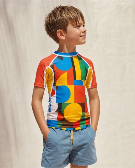 Tee-shirt anti-UV UPF 80 enfant brique — manche courte (lifestyle)