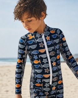 Combinaison anti-UV UPF 50+ enfant — manche longue (lifestyle)