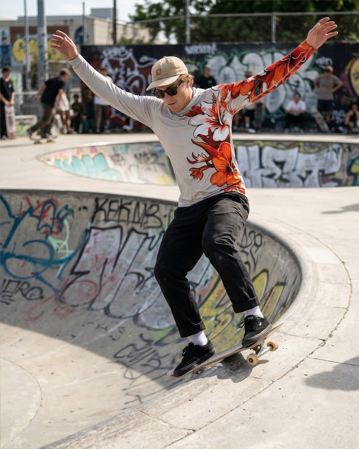 skateborder avec un rashguard a capuche