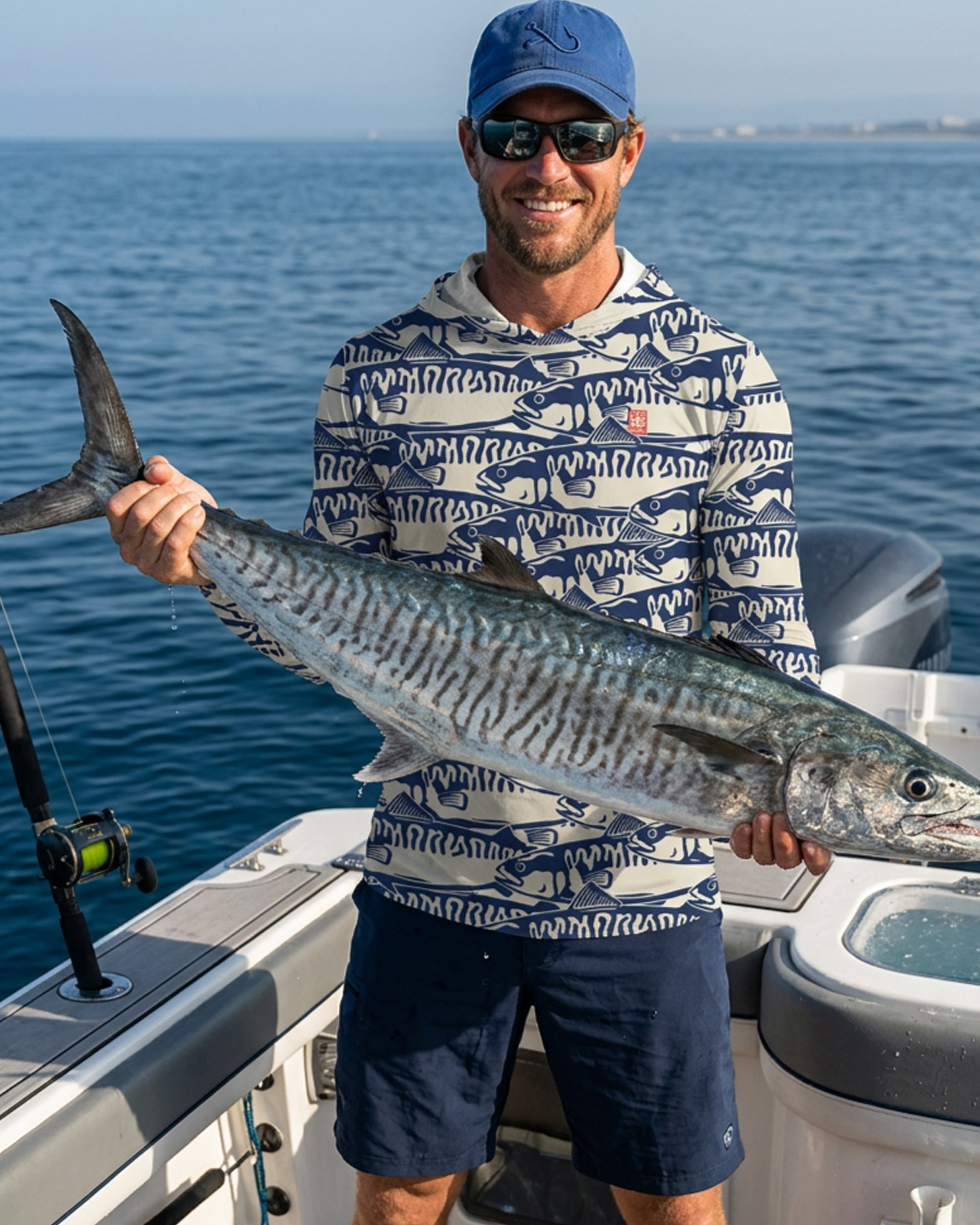 pecheur en rash montrant sa prise