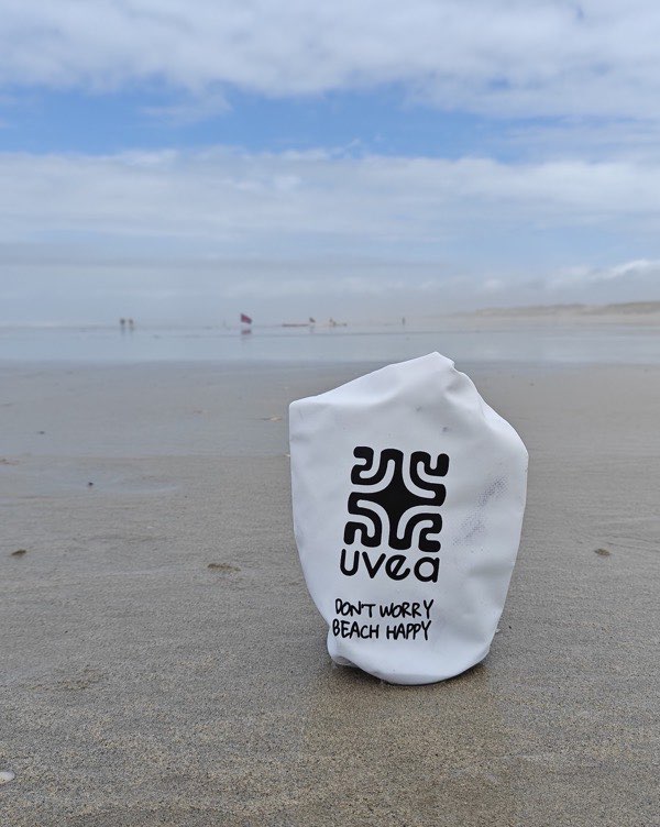 Sac UVEA flottant sur l'eau